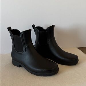 Eddie Bauer rain boots